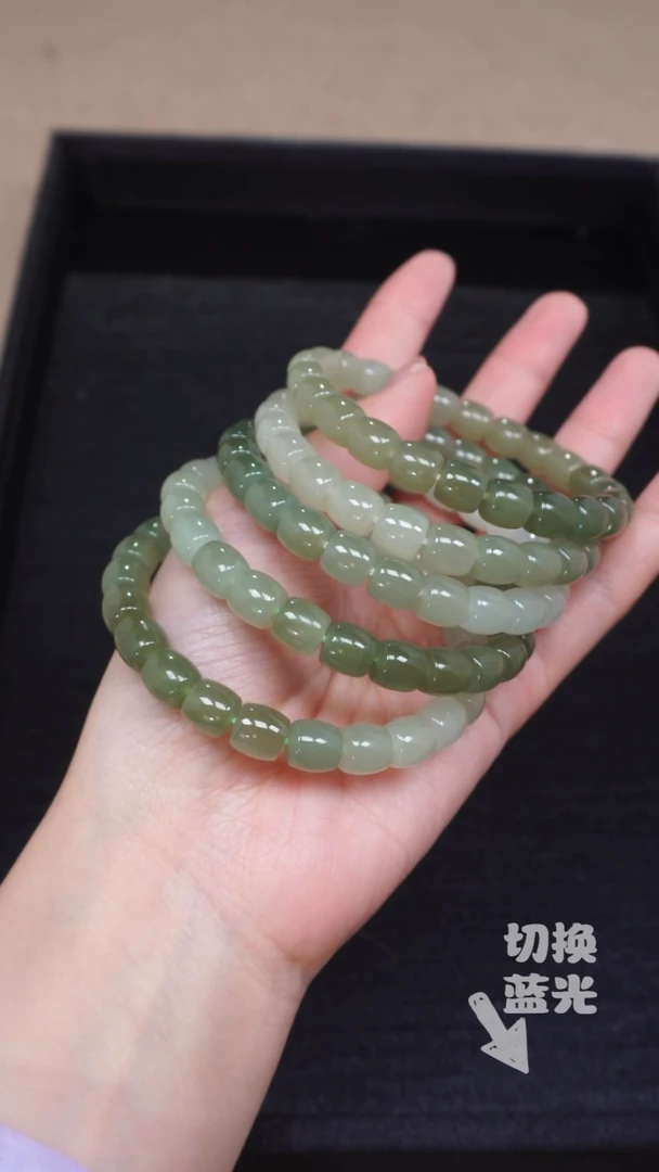 【闪购商品】和田玉手链未镶嵌18有纹裂多样性发其一 不退不换