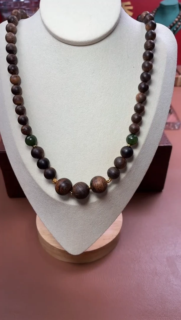 沉香手串沉水越南芽庄黄棋楠瘤疤+越南芽庄白棋楠设计