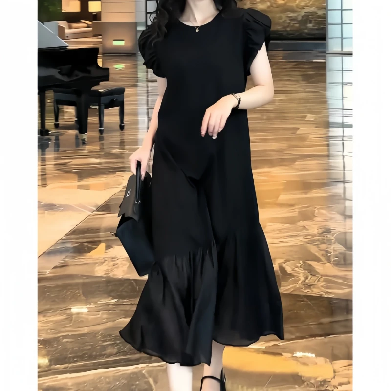 秋季圆领极简风收腰显瘦连衣裙时尚拼接百搭款泡泡袖赫本风小黑裙