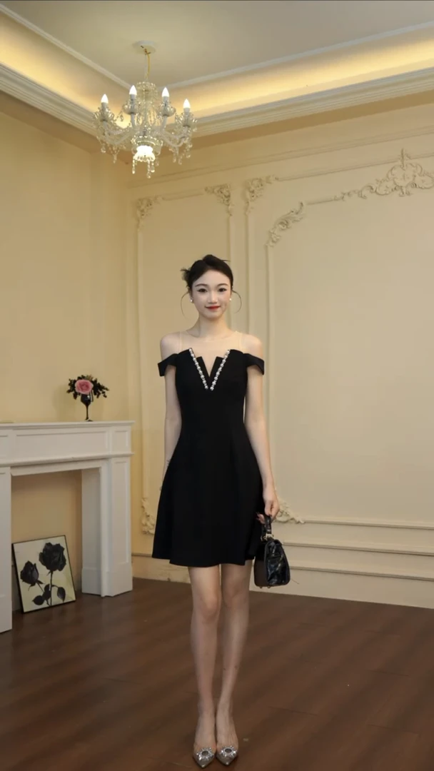 一字领裙子小黑裙小众夏季套头不褪色法式拉链黑色连衣裙显瘦气质