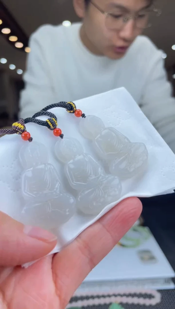 【闪购商品】定制和田玉天然和田玉多样性发其一