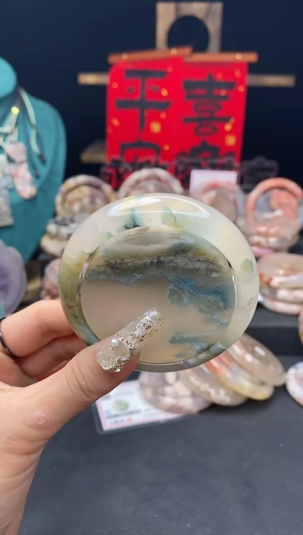 【闪购商品】石英质玉手镯（圆镯）未镶嵌60