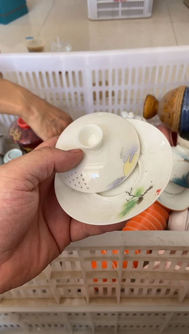 杯无运费险有瑕疵的摄影的产品有使用过的痕迹有点脏介意勿拍