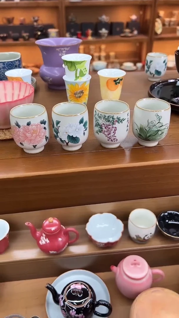 猪油白花绘四只晓香杯