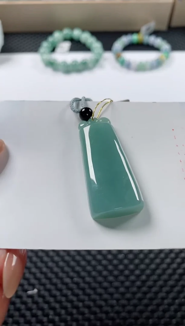 颈饰未镶嵌翡翠基地发货H 9897