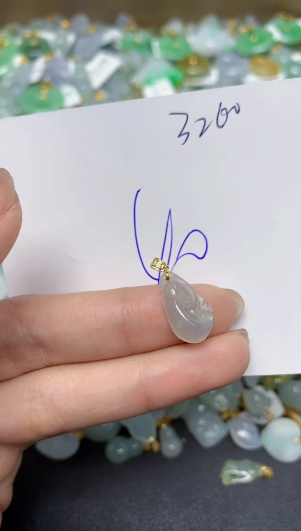 【闪购商品】翡翠颈饰18K金镶嵌 天然翡翠A货