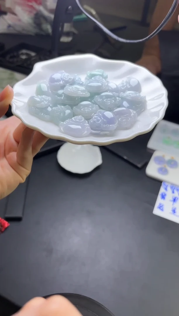 未镶嵌挂件翡翠多样性发一件佛公—玉见