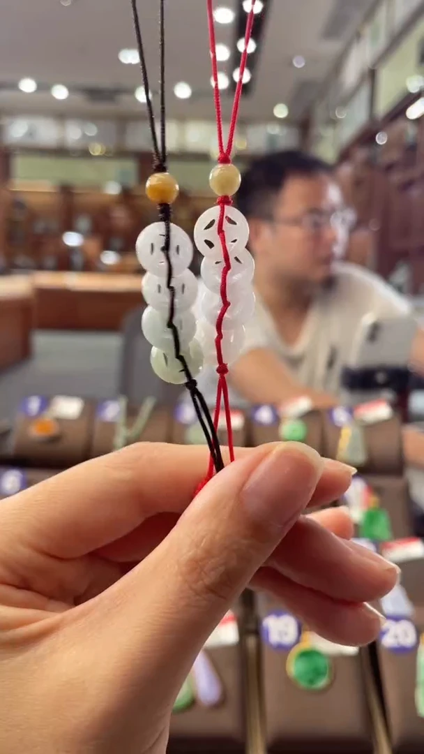 【闪购商品】翡翠颈饰未镶嵌手机挂 多样性发一件