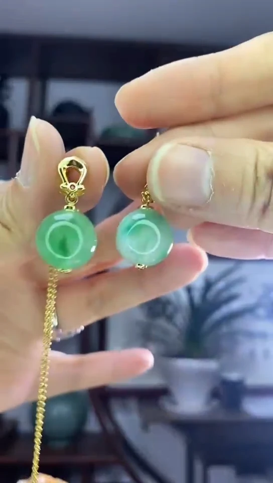 吊坠(赠链)未镶嵌翡翠X47冰飘花单珠