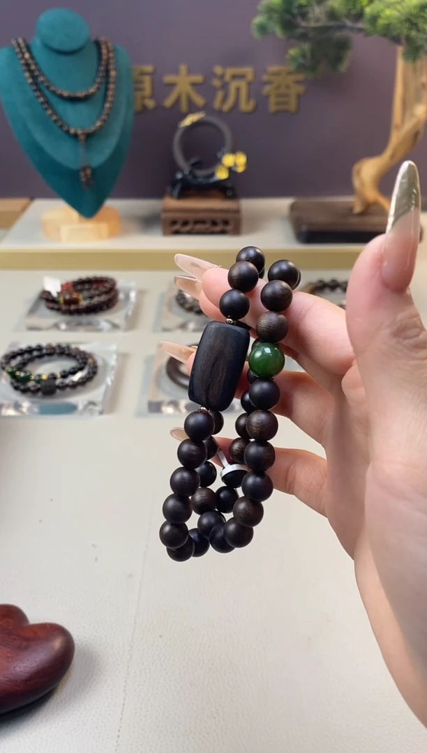 【闪购商品】沉香手串Z沉水芽庄白棋08两圈+雷击顶珠沉香木雕