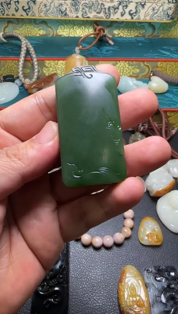 未镶嵌和田玉挂件和田玉挂件
