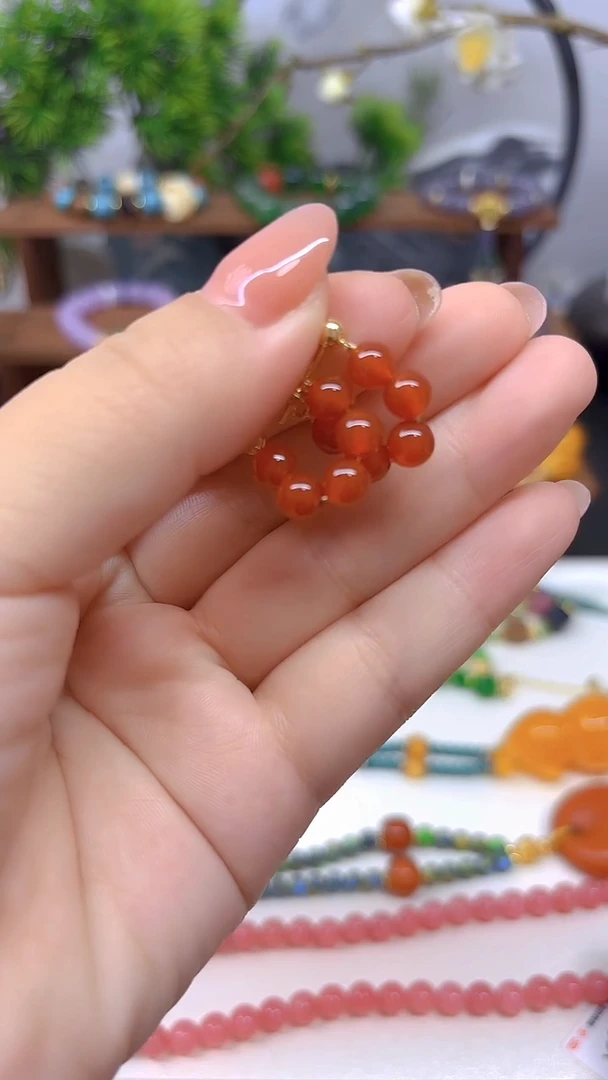 14K金镶嵌南红玛瑙耳饰E416