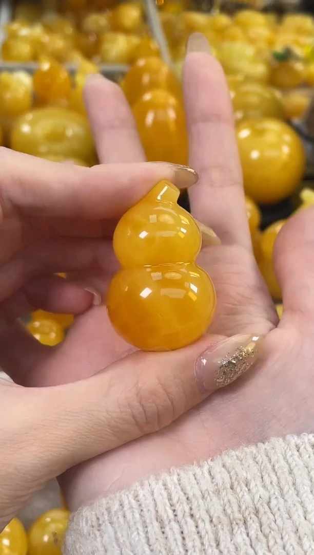 裸石琥珀未镶嵌J96