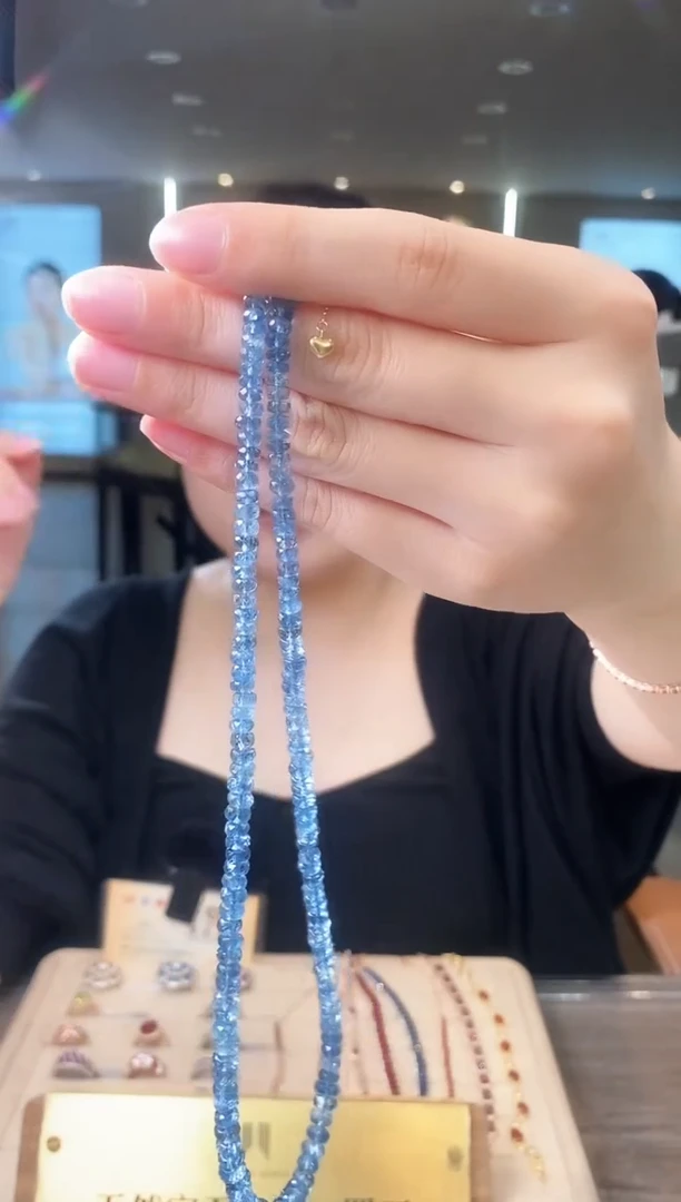 【闪购商品】海蓝宝石颈饰18K金镶嵌c01