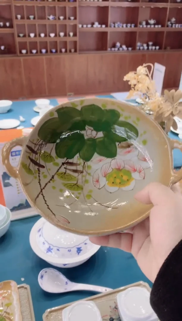 陶T9手工手绘老陶泥带双耳盘荷花