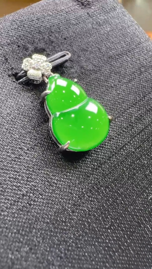 吊坠(不含链)银S925镶嵌翡翠天然A货翡翠多样性发一