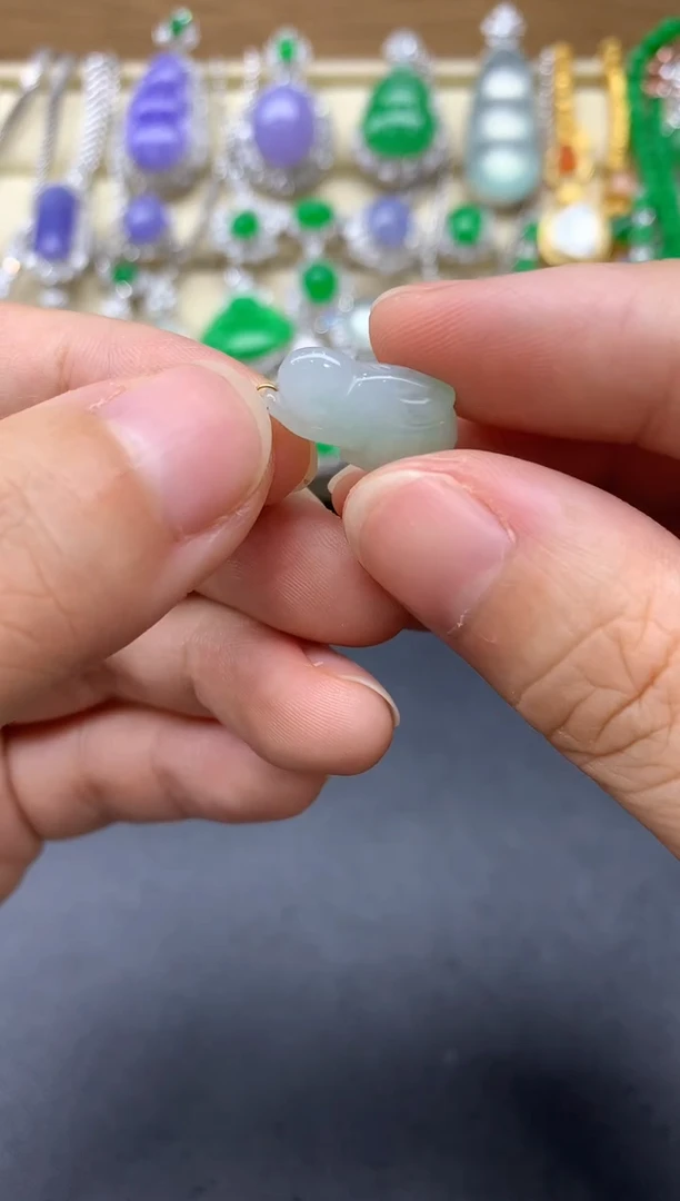 翡翠未镶嵌颈饰4中国好珍宝