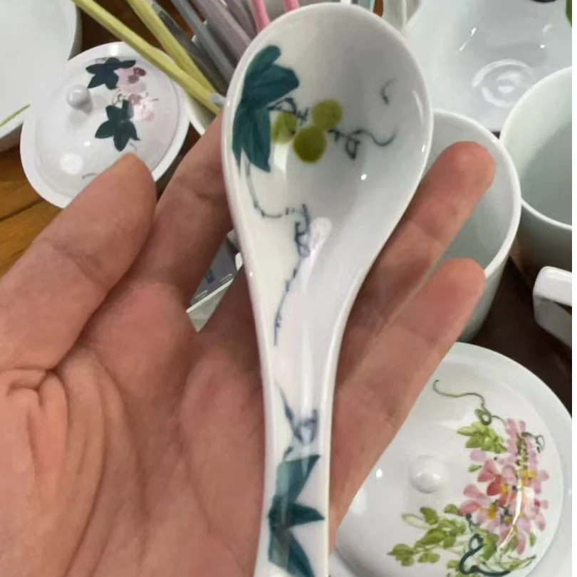 景德镇手绘釉下彩绿葡萄小勺子