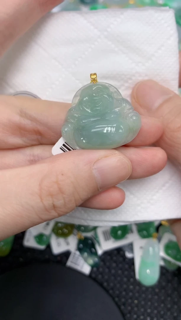 颈饰18K金镶嵌翡翠11111111111