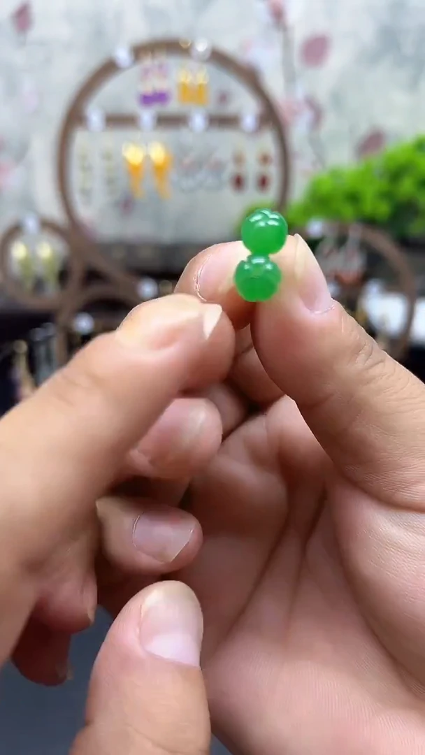 银S925镶嵌石英质玉（非洲翠）耳饰209