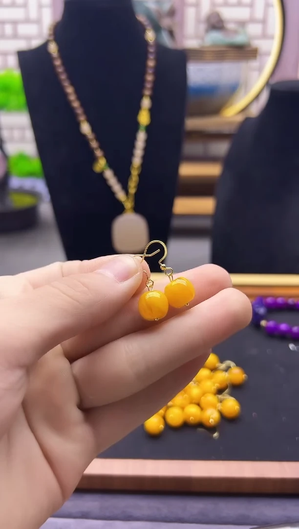 【闪购商品】蜜蜡耳饰14K金镶嵌E01