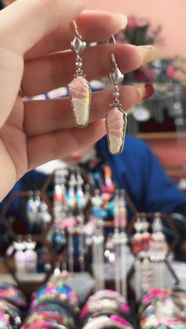 艺枝独绣手工饰品22*