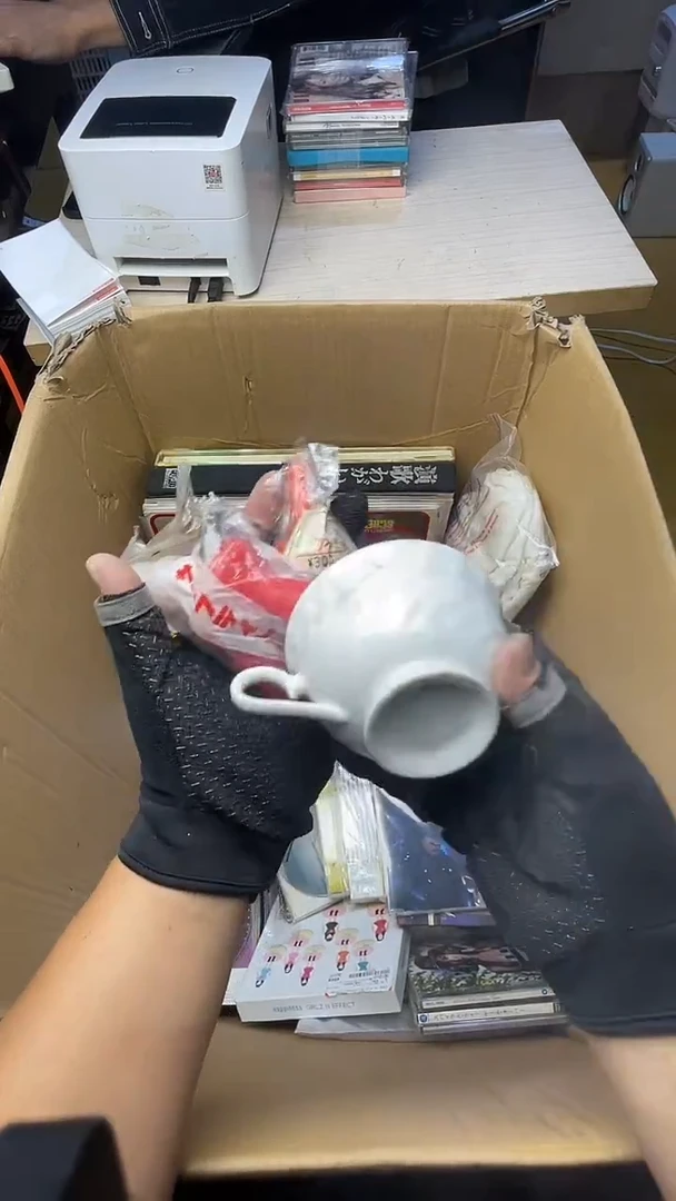 彬**礼二手商品不退不换