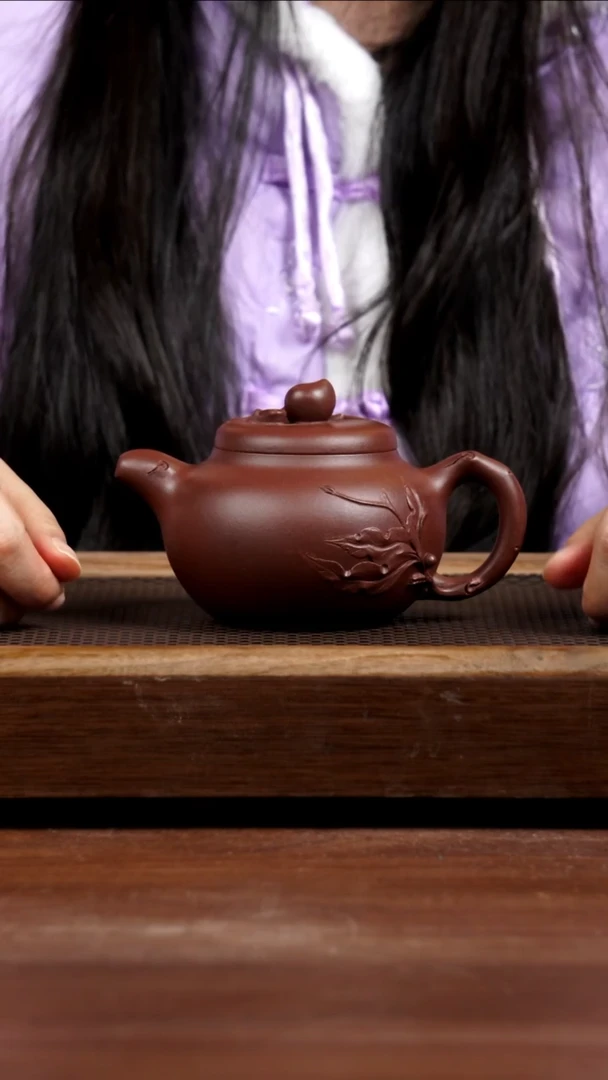 【闪购商品】紫砂茶壶四号井底槽青寿桃280CC