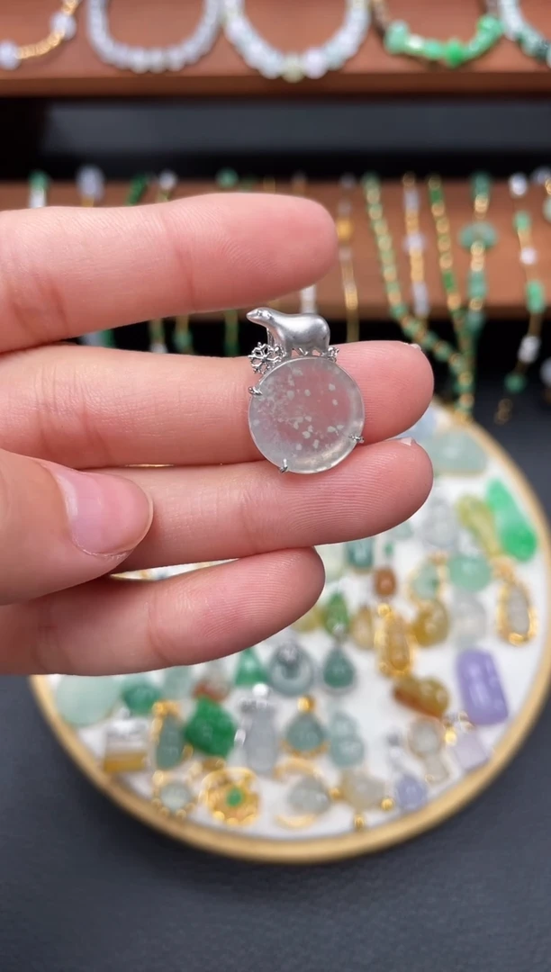 【闪购商品】翡翠吊坠(不含链)18K金镶嵌一个  JK309