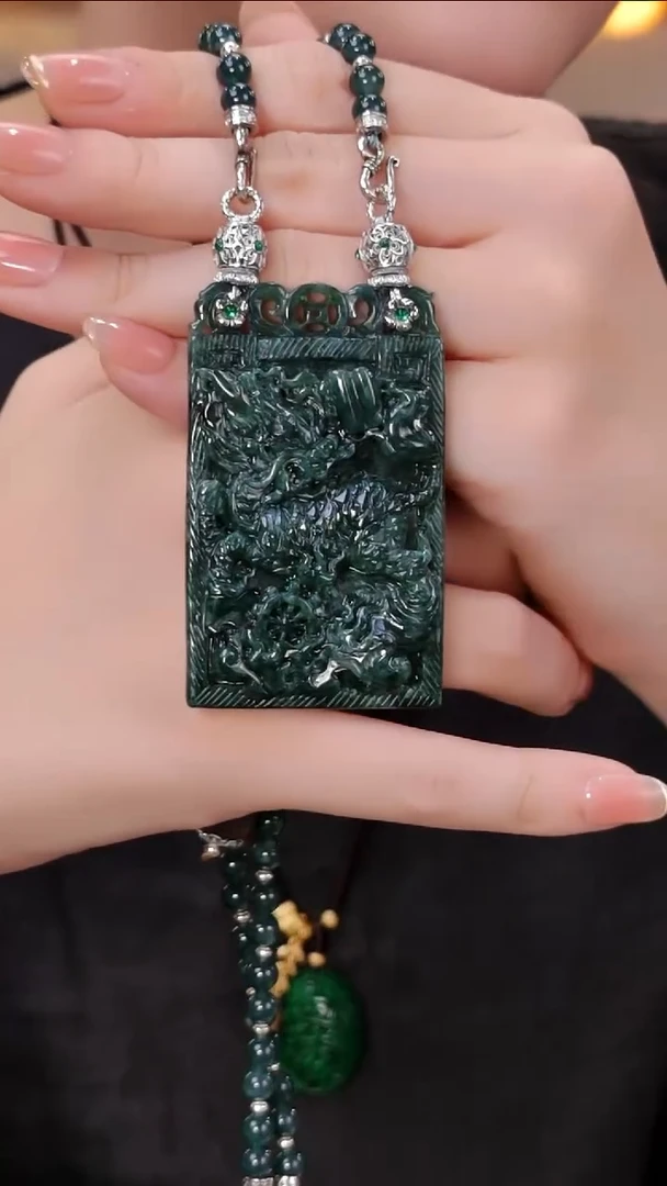 颈饰未镶嵌翡翠国风