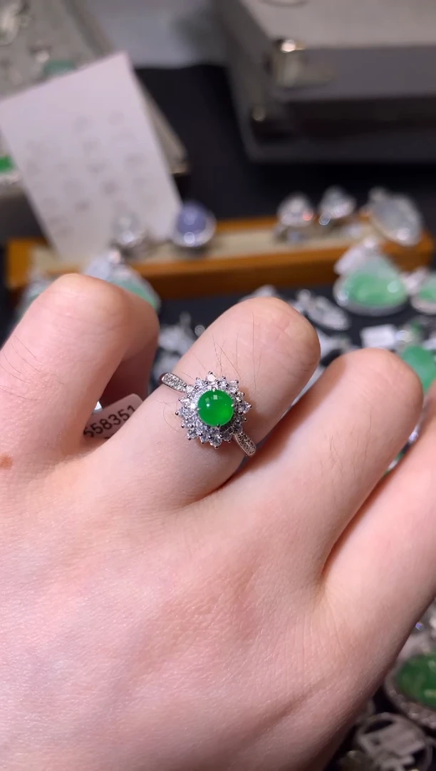 翡翠18K金镶嵌吊坠(不含链)戒指