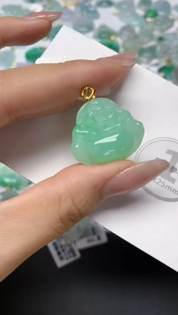 颈饰18K金镶嵌翡翠天然缅甸a货翡翠百元以上9元证书费自理