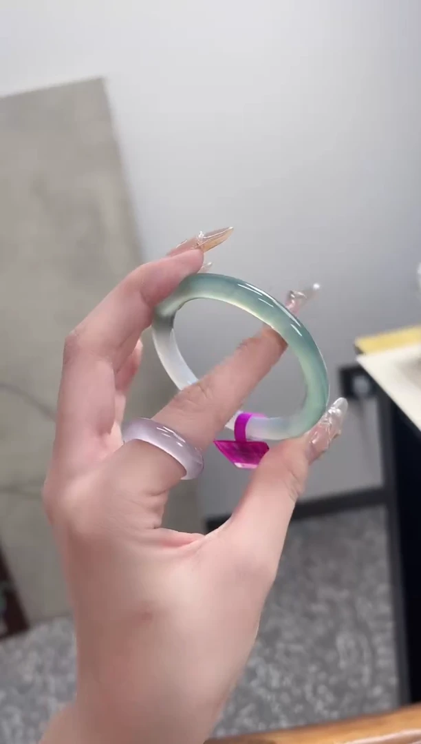 【闪购商品】玛瑙/玉髓手镯未镶嵌53圈 需要包容圆条