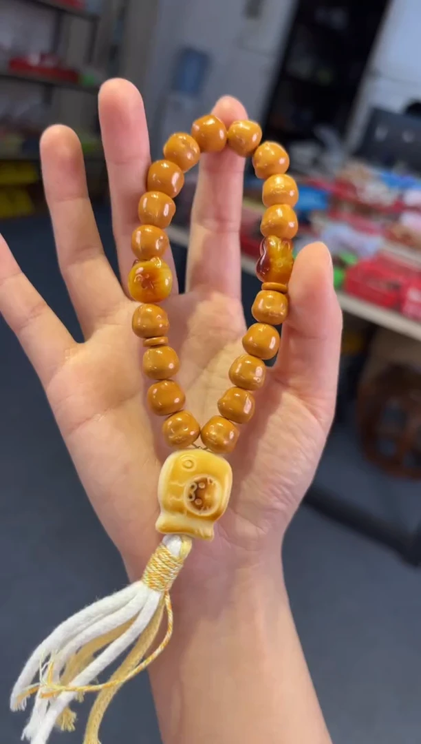 手链蜜蜡未镶嵌   猴头黄油小熊【蜜蜡】手持
