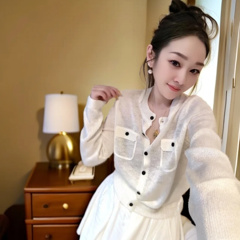白色简约时尚小香风针织开衫上衣2025年秋季新款设计感高级感气质