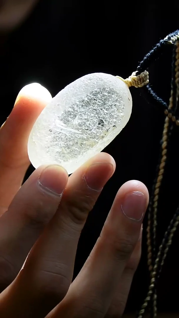 吊坠(赠链)未镶嵌水晶水晶