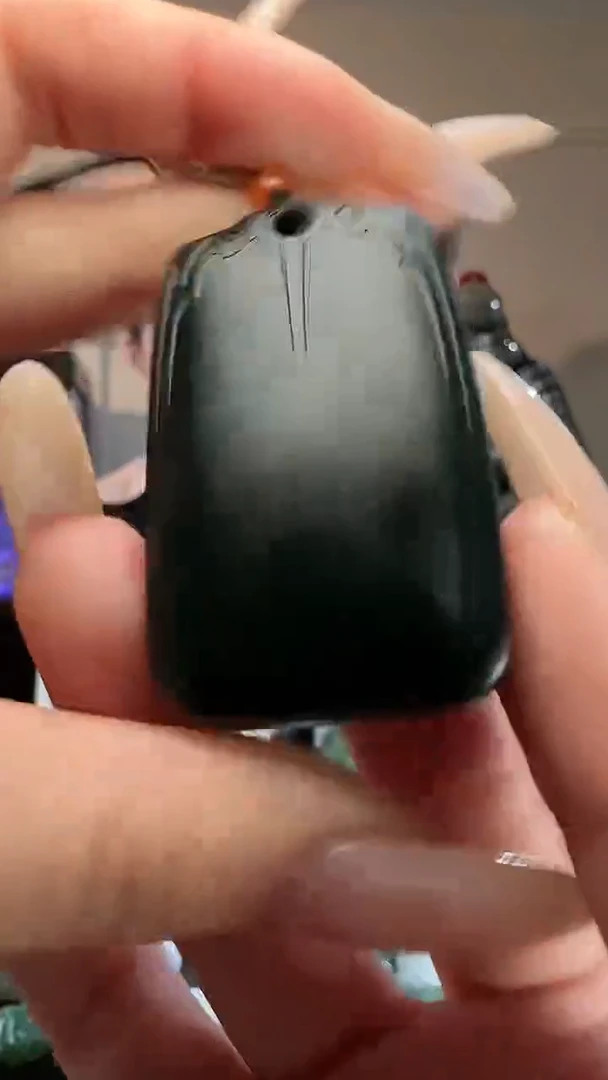 颈饰未镶嵌和田玉青玉饕鬄牌吊坠