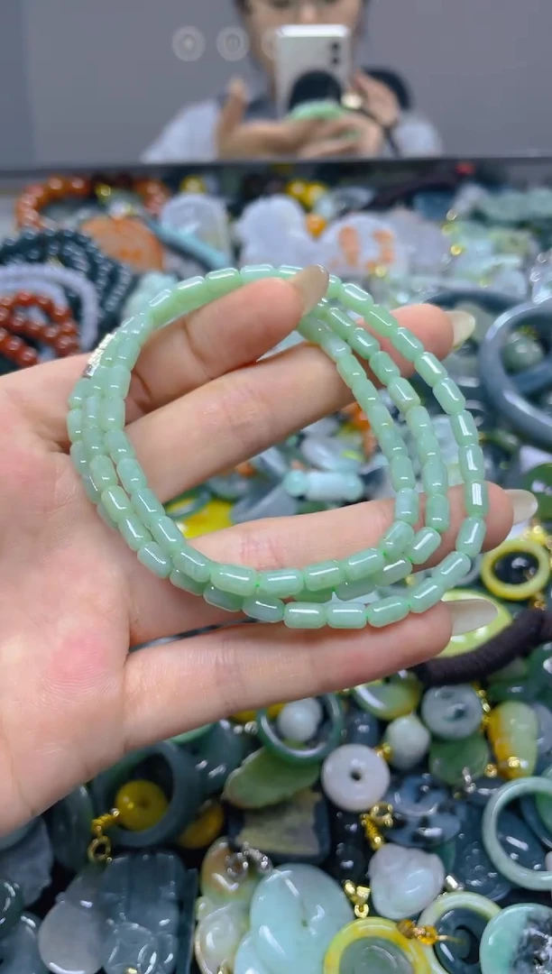 颈饰未镶嵌翡翠5MM/ R /翡翠A货，一件也是批发价