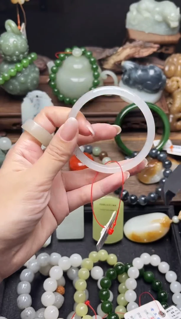 和田玉手镯未镶嵌新疆黑山 53圈9011438