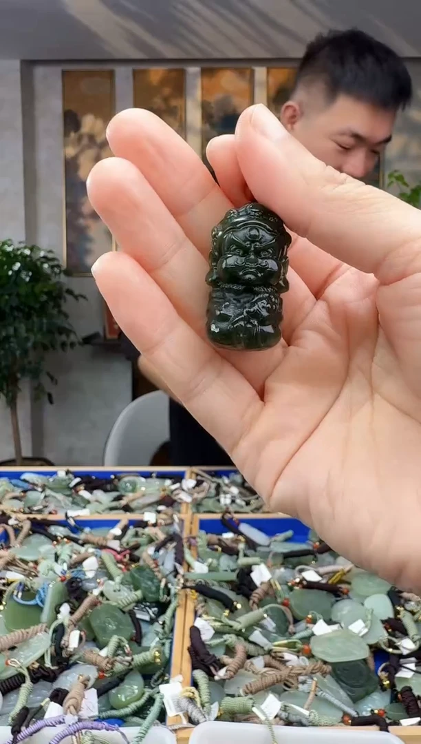 未镶嵌和田玉挂件拍一发一