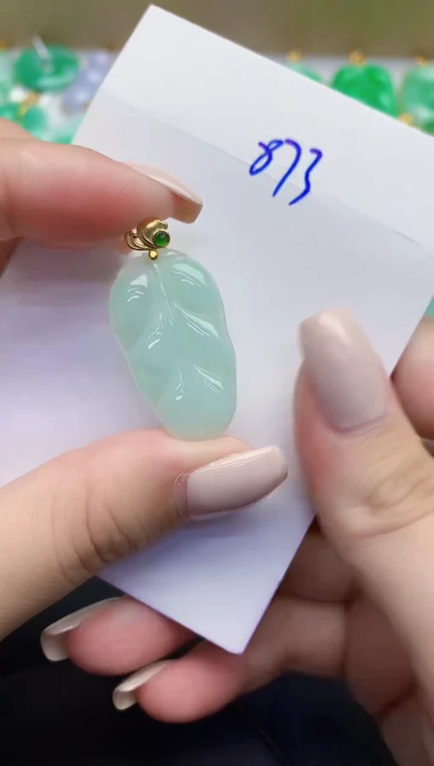 颈饰未镶嵌翡翠缅甸天然翡翠A货