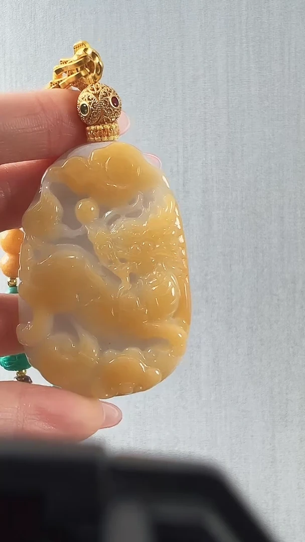 颈饰未镶嵌翡翠麒麟