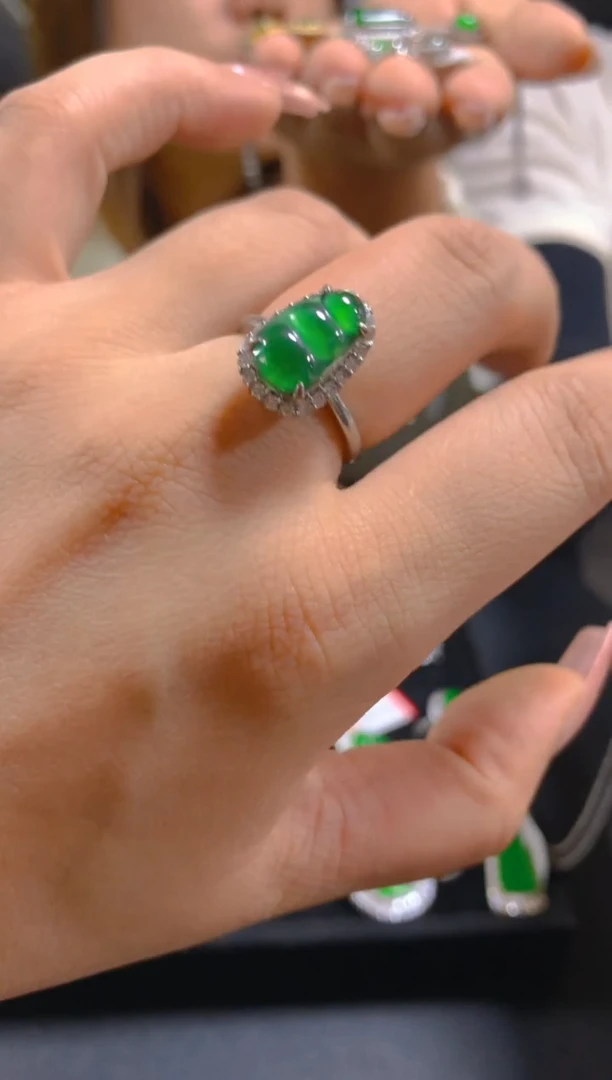 翡翠戒指未镶嵌0666637743多样性发一