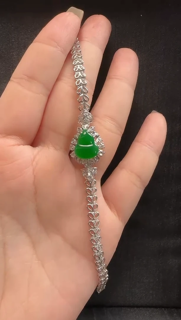18K金镶嵌手链翡翠536葫芦一条