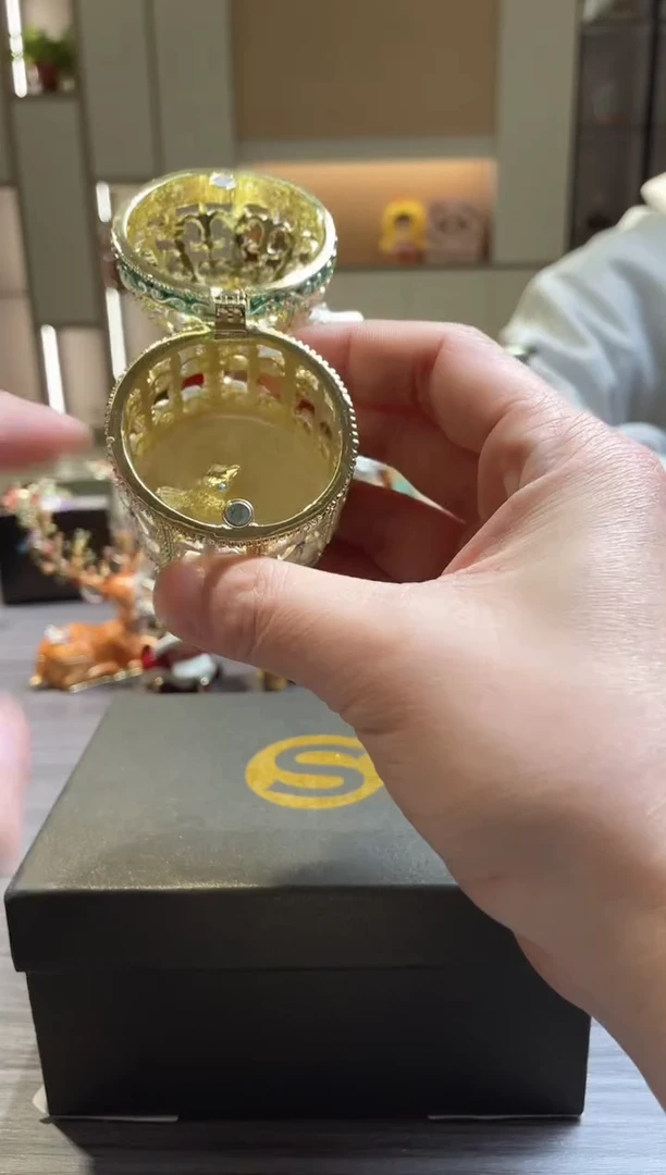 珐琅彩七宝烧首饰盒