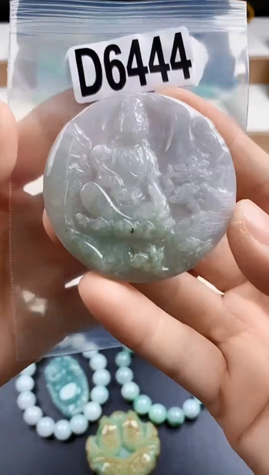 颈饰未镶嵌翡翠天然翡翠吊坠挂件