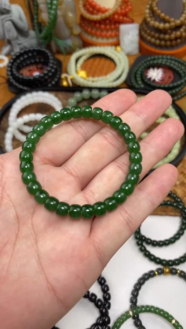 颈饰未镶嵌和田玉手串