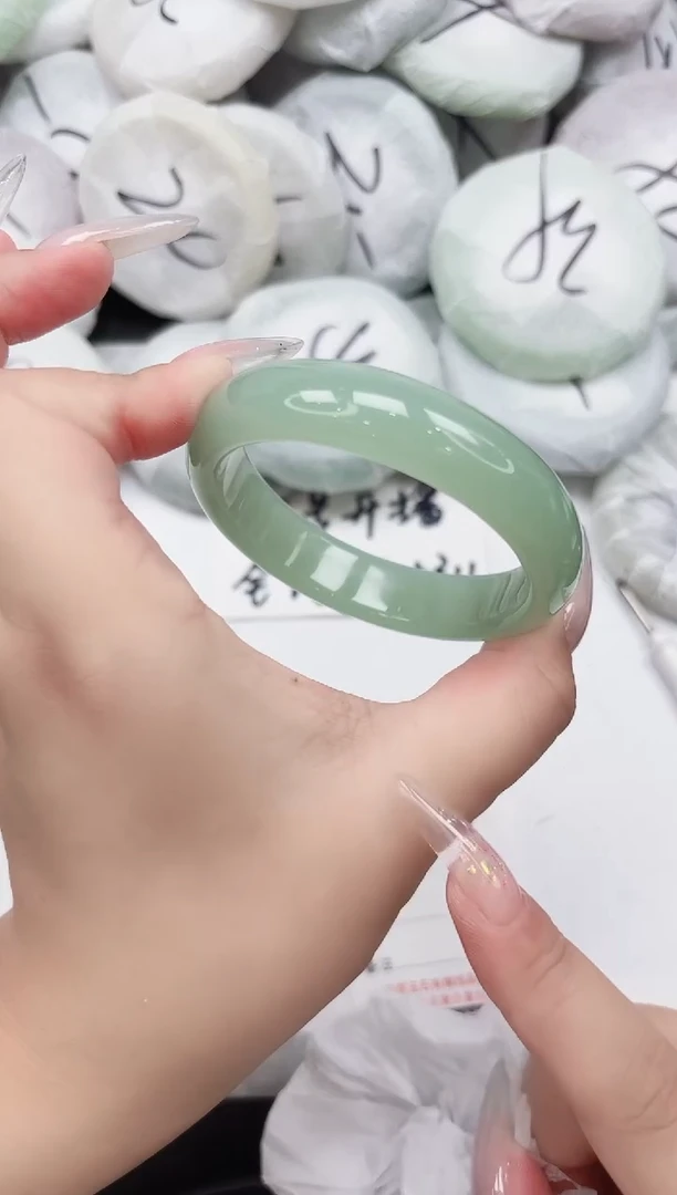 女款东凌手镯116-56.7