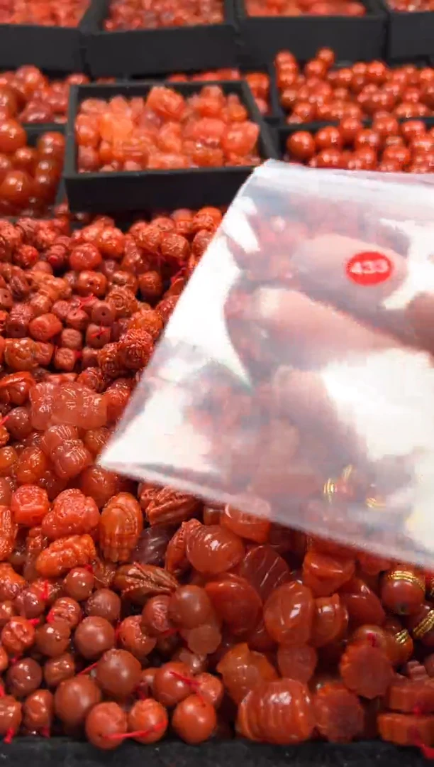 颈饰未镶嵌南红玛瑙1