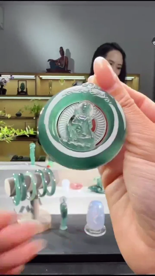 吊坠(不含链)未镶嵌翡翠大势至